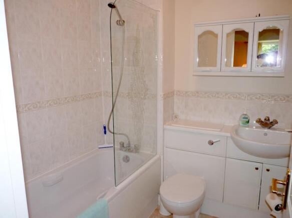 En-suite/House Bathr
