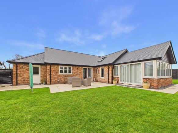 CAM04092G0-PR0120...