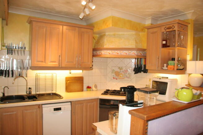 Photo 4