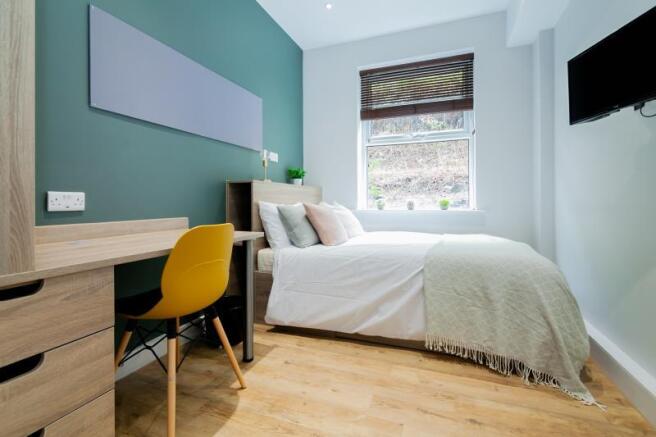 6 bed Flat to rent Image 8