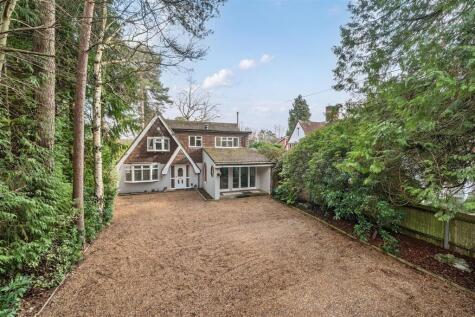 Lower Wokingham Road, Crowthorne, Berkshire, RG45 6DB
