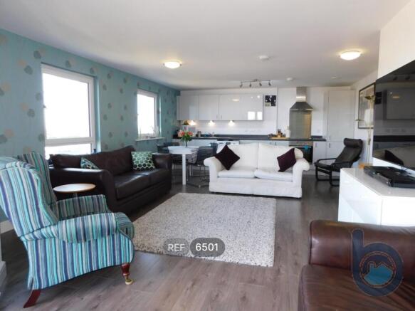 Kitchen/Living area