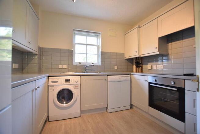 52 Markham court kit