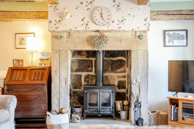 4 bed Semi-Detached for sale Image 10