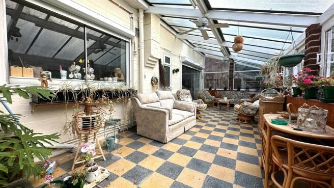 sun room.JPG