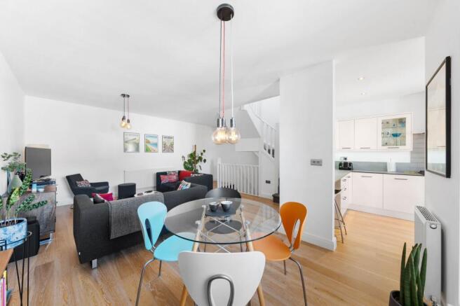 4 bed Terraced for sale Image 5