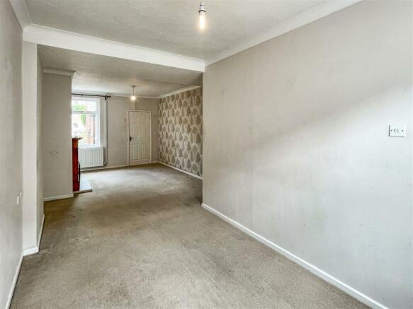 Living Room / Dining Room