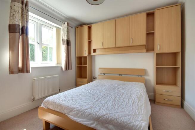 2 bed Apartment for sale Image 4