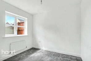 42, Rossiter Close, Melton Mowbray LE13 0NZ