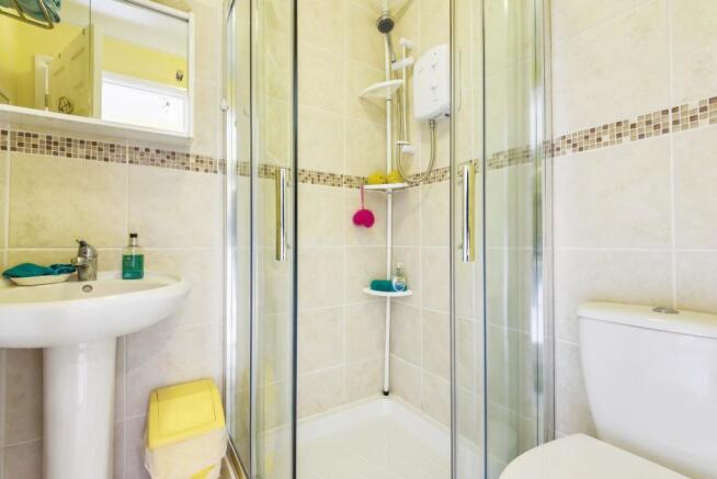 EN-SUITE TO FOURTH DOUBLE BEDROOM/FAMILY ROOM