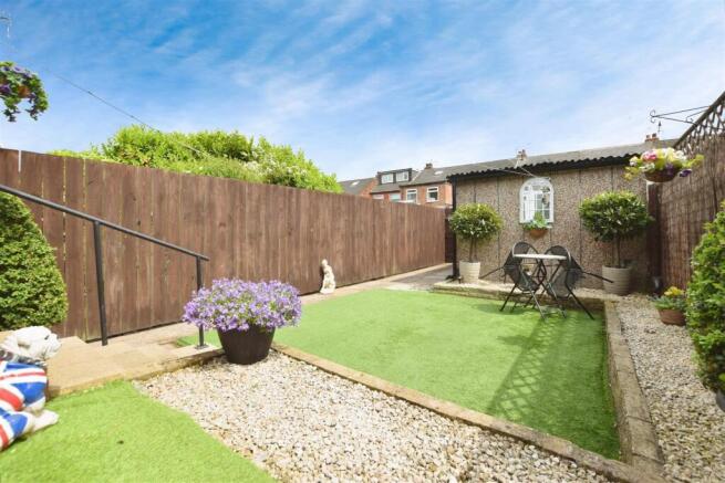 3 bed Terraced for sale Image 4