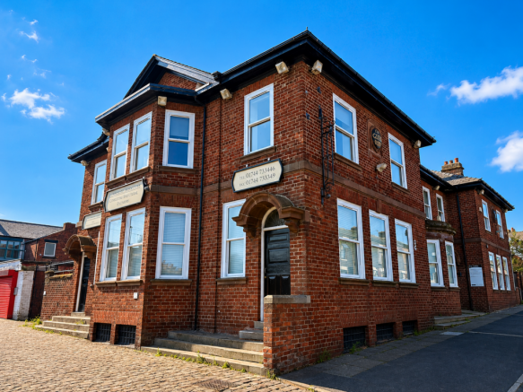 Front Aspect (a)