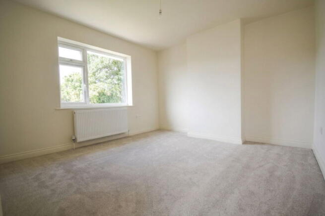 3 bed Semi-Detached for sale Image 9