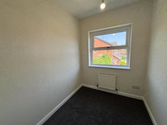3 bed Semi-Detached to rent Image 5