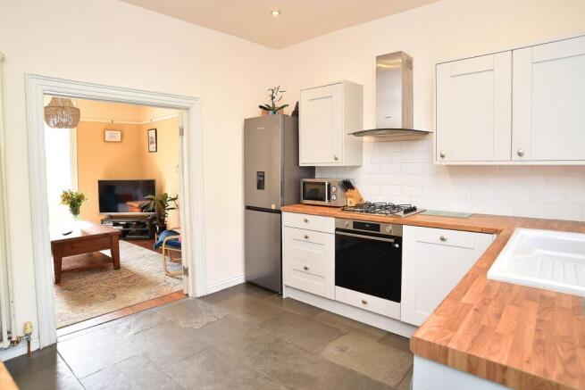 3 bed Town House for sale Image 7