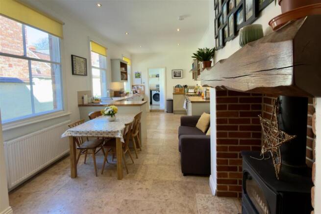Oakdene Avenue, Darlington, DL3 7HS photo 4