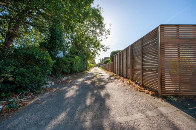 Private Driveway.jpg