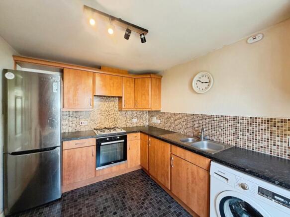 Rowans Crescent, Basford, Nottingham photo 2
