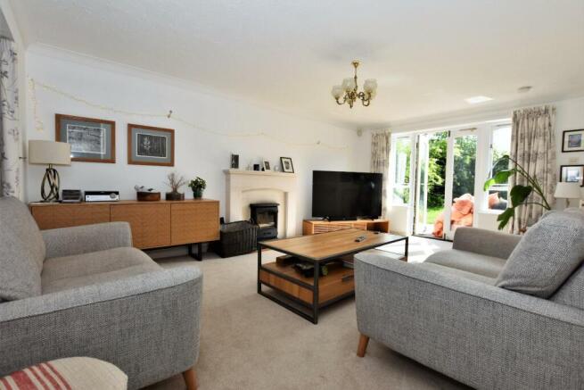 Living Room 1.JPG
