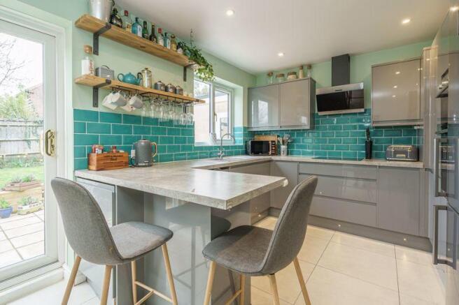 Kitchen / Dini...