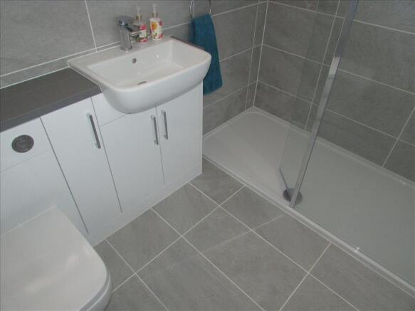 SHOWER ROOM