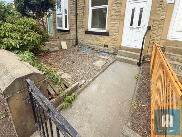 2 bed Terraced to rent Image 7