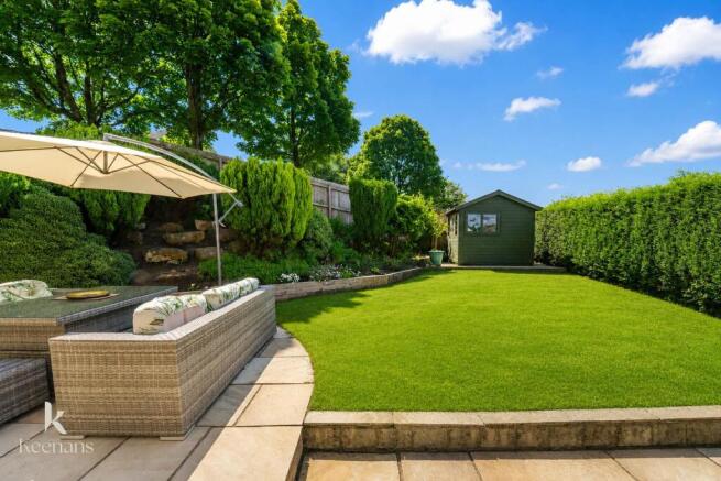 4 bed Detached for sale Image 10