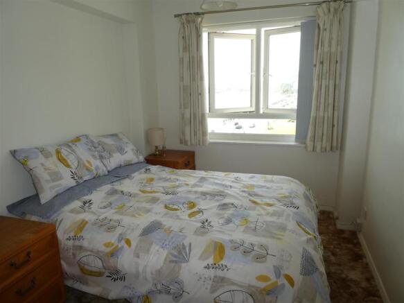 bed2.JPG