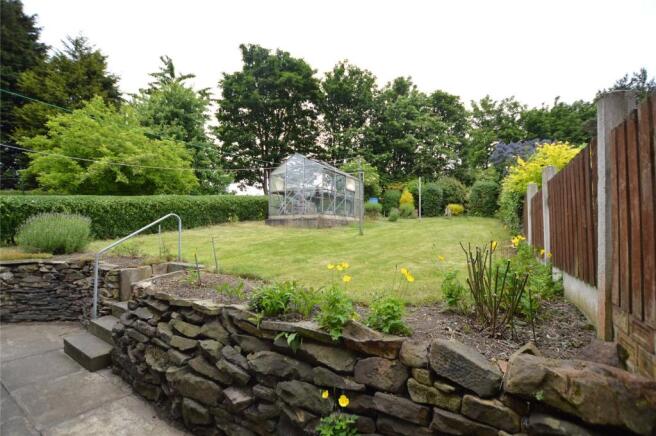 Delightful Rear Gdn