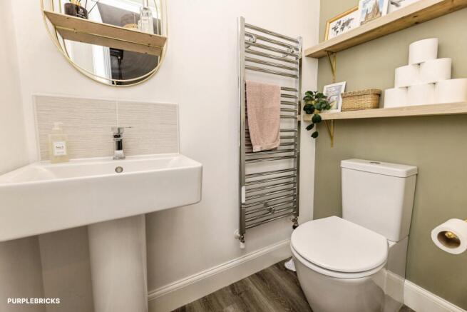 4 bed Detached for sale Image 12