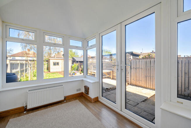 1-69d52368150c7-1...