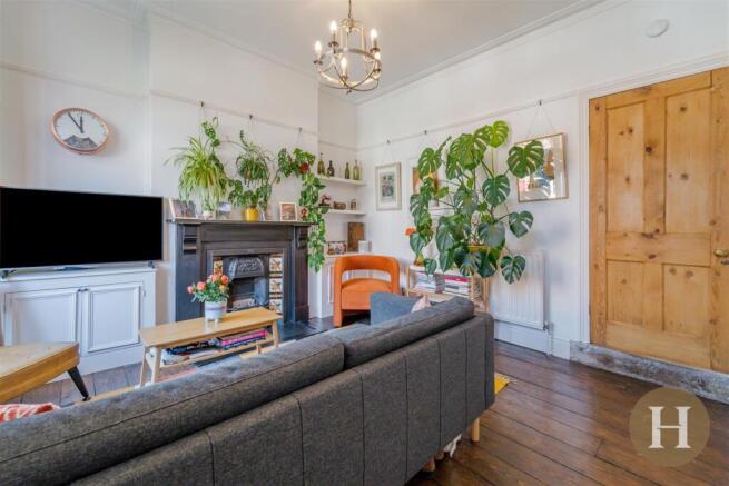 Hadleigh Estate Agents-1.jpg