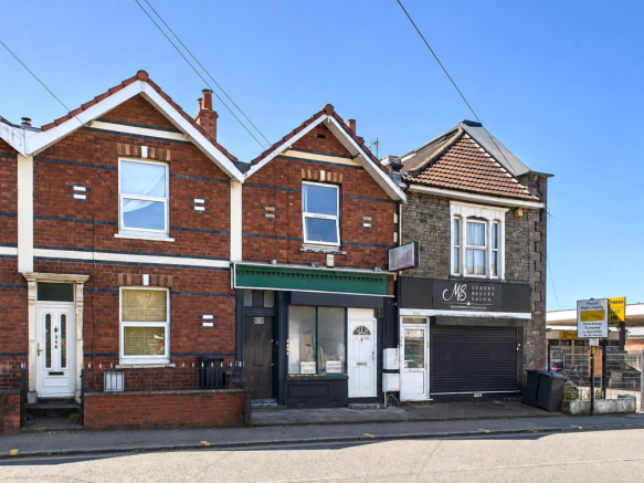 Mixed-use invesmtnet 2 x flats and shop for auctio
