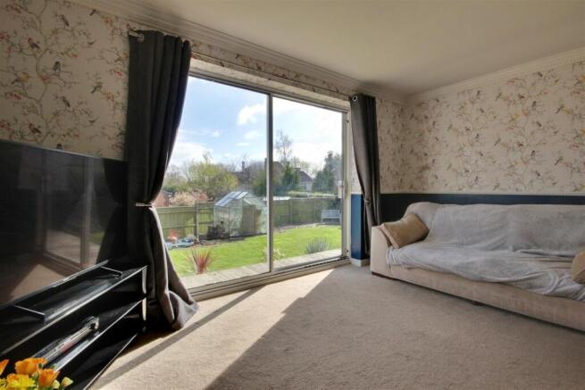 4 bed Detached for sale Image 11