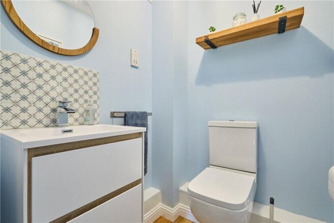 3 bed Terraced for sale Image 6