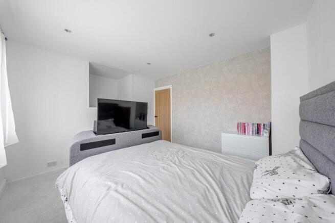3 bed House for sale Image 8
