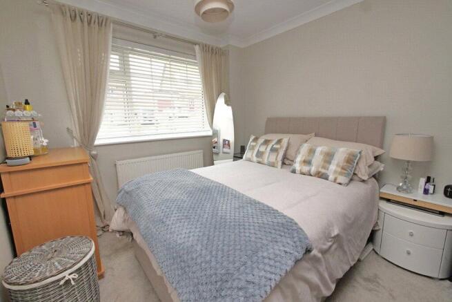 2 bed Semi-Detached Bungalow for sale Image 8