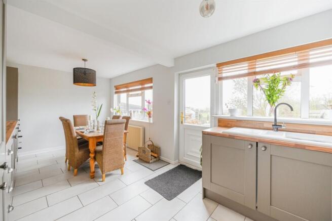 Kitchen Diner: