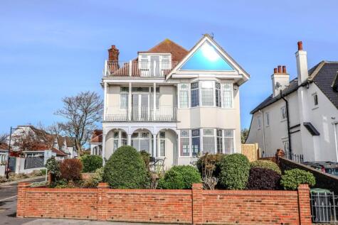 Chalkwell Esplanade, Westcliff-On-Sea