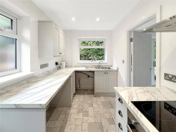 2 bed Bungalow for sale Image 5