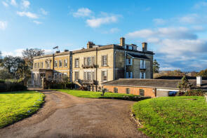 Flat 5, Hamptons, Park Road, Hadlow, Tonbridge TN11 9SR