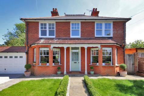 Beresford Road, Goudhurst, Kent, TN17 1DN