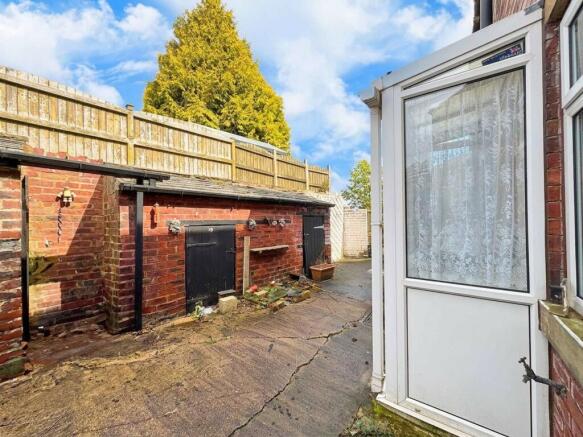 3 bed Terraced for sale Image 9