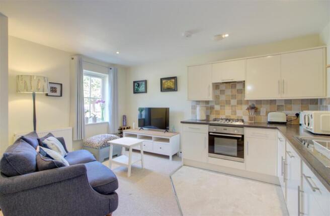 Living room/kitchen