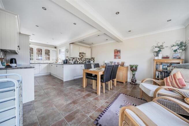 For Sale by  Aspire Residential | Glynde Avenue