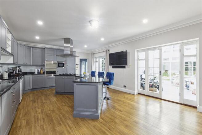 Kitchen/Breakfast