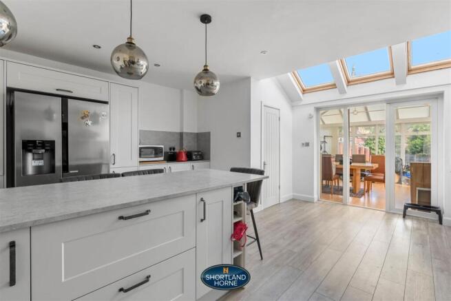 45 Arnold Ave (23 of 33).jpg