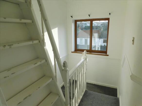 FIRST FLOOR LANDING