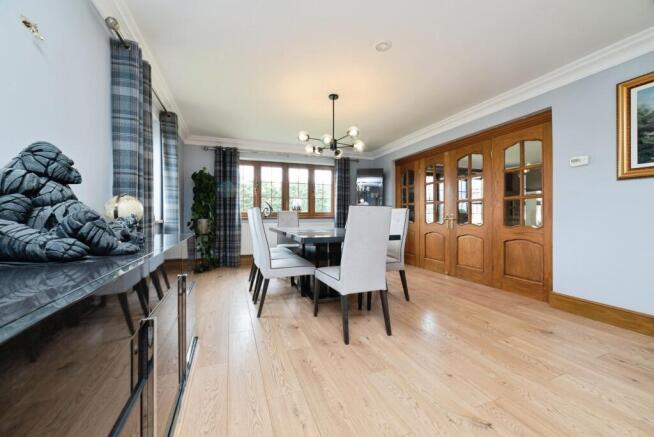 6 bed Farm House for sale Image 7
