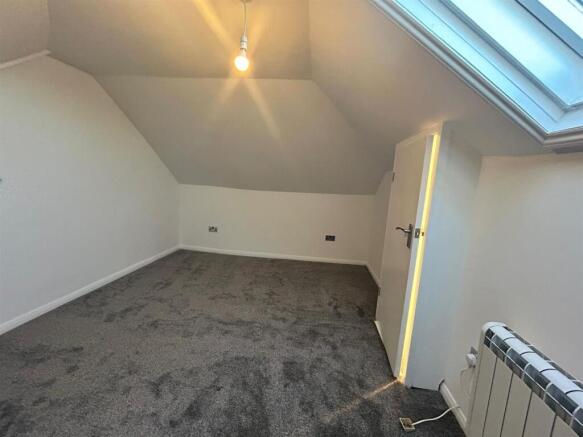 BEDROOM 2.jpeg